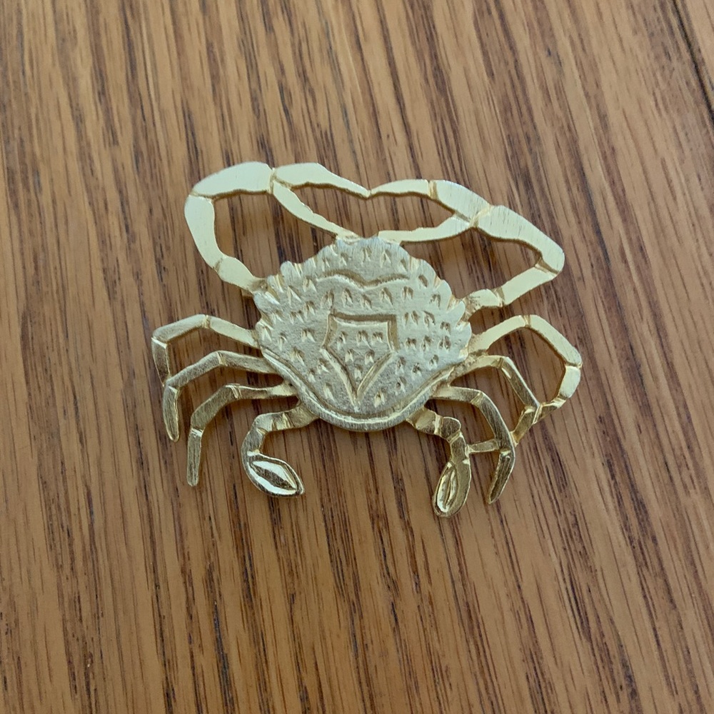 Gold tone Metal Crab Brooch